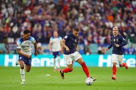 解说员通过 解说员通过